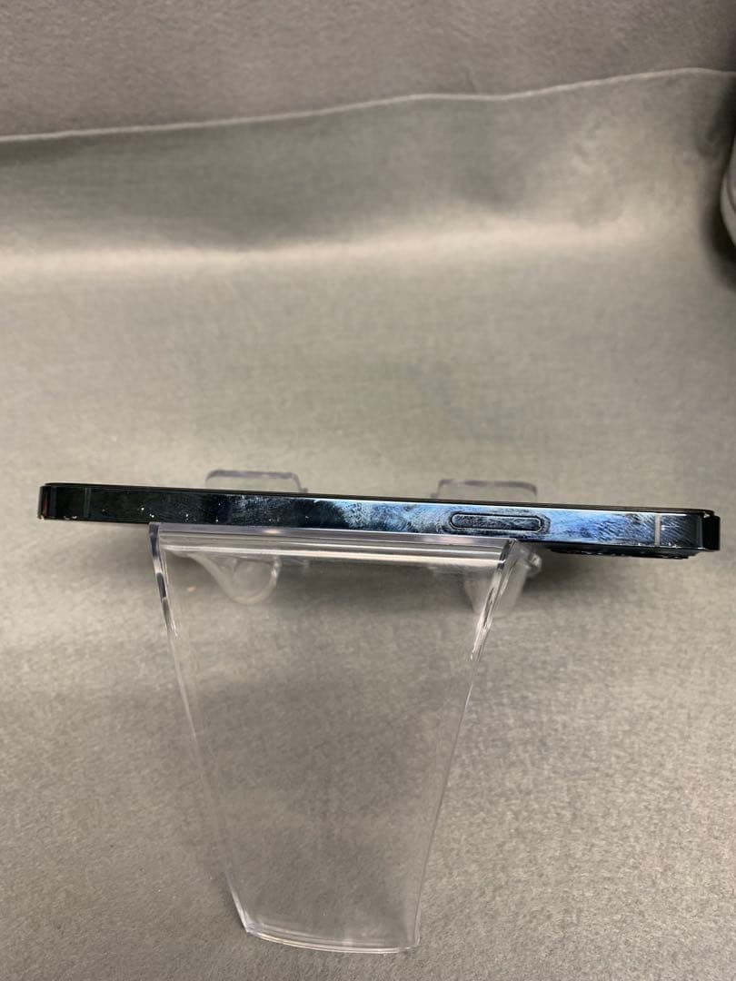 中古　国内版SIMフリーiPhone12pro 128GB パシフィックブルー色