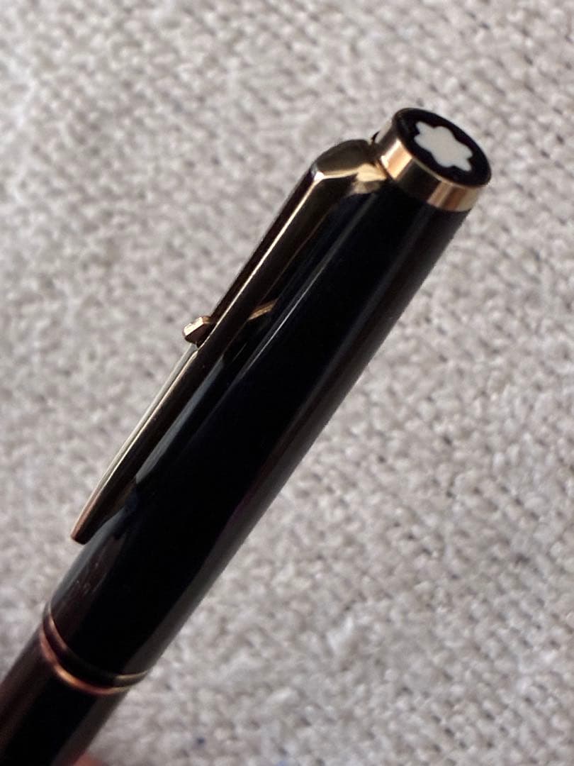 ◾️MONT BLANC モンブラン◾️ハンマートリガー式ボールペン◾️黒色／金色◾️