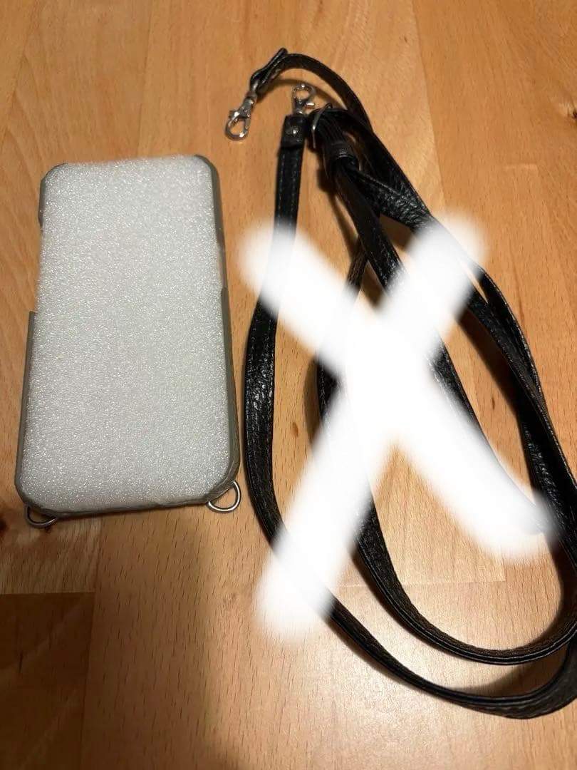ファミリア familiar iPhone16ケース ショルダーストラップ付