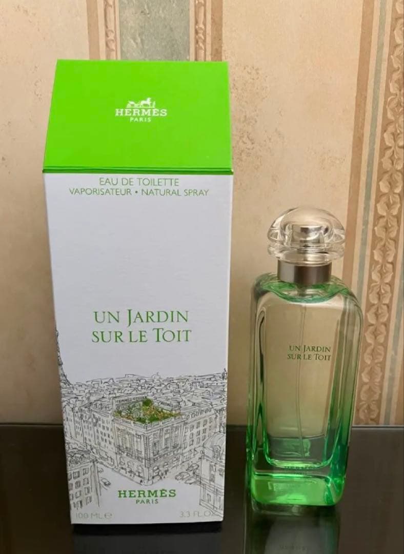 HERMES(エルメス) 屋根の上の庭 EDT・SP 100ml