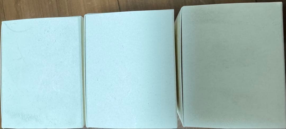 【新品 未開封品】 ウタウ モイスチャライザー ボディセラム 200g 3本