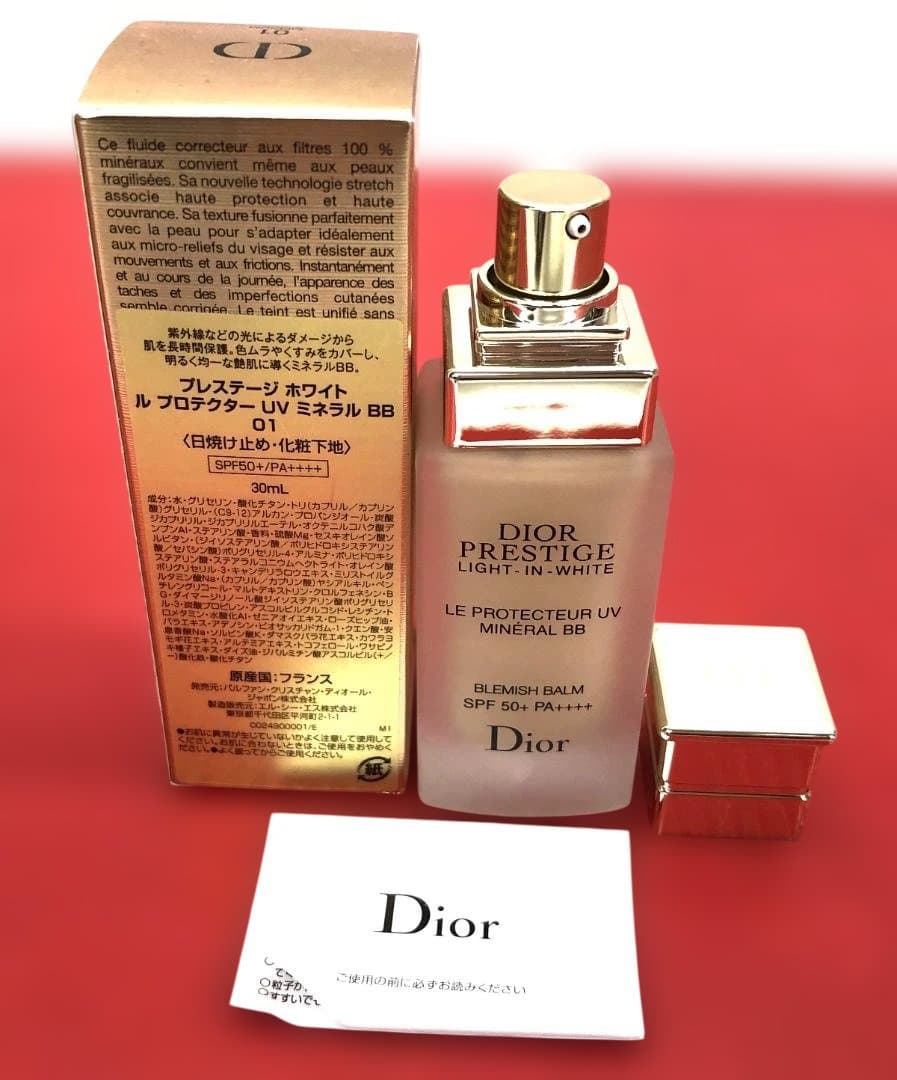DIOR Prestige Light-In-White UV ミネラル BB