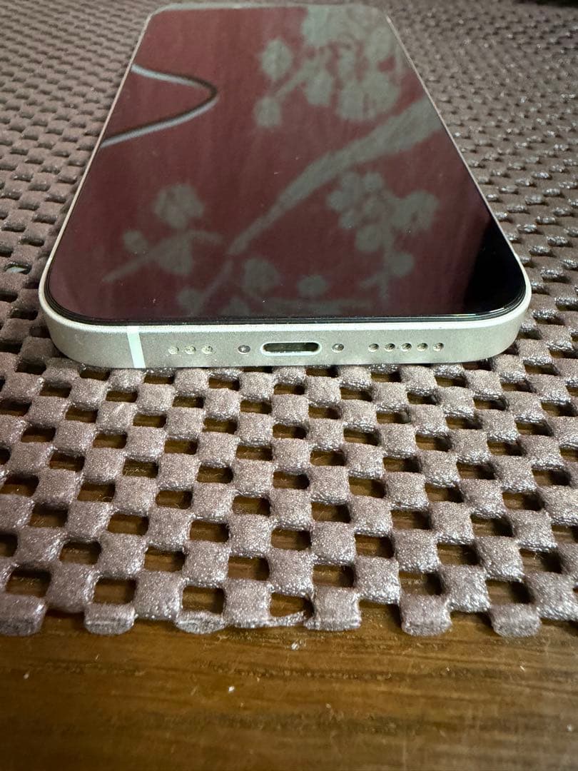 Apple iPhone 13 ホワイト　128G