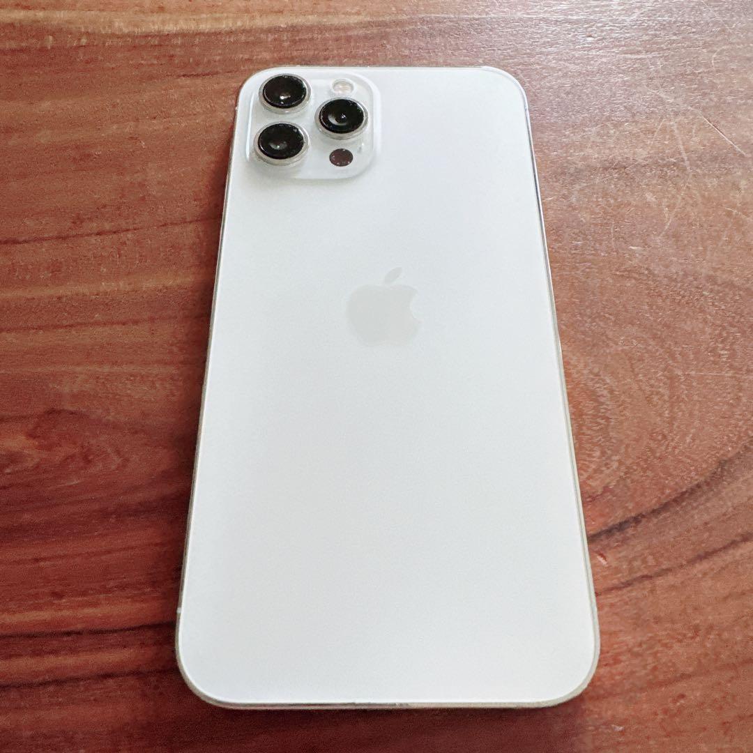 iPhone 12 Pro Max 256GB シルバー バッテリー81%