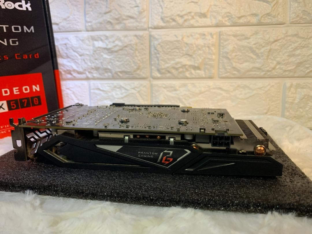 グラフィックボード・グラボ・ビデオカード ASRock Radeon RX570 PHANTOM GAMING