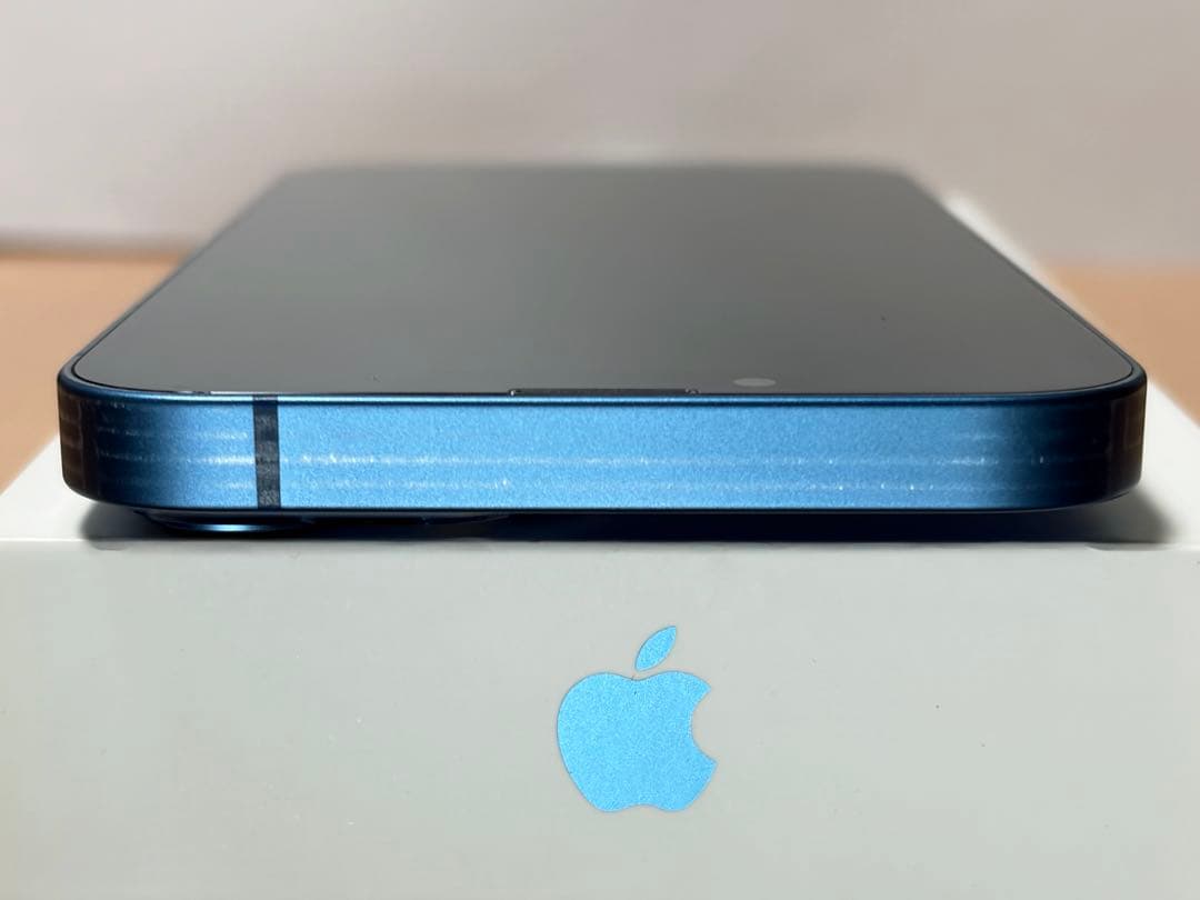 Apple iPhone 13 青 128GB au SIMフリーバッテリ82%