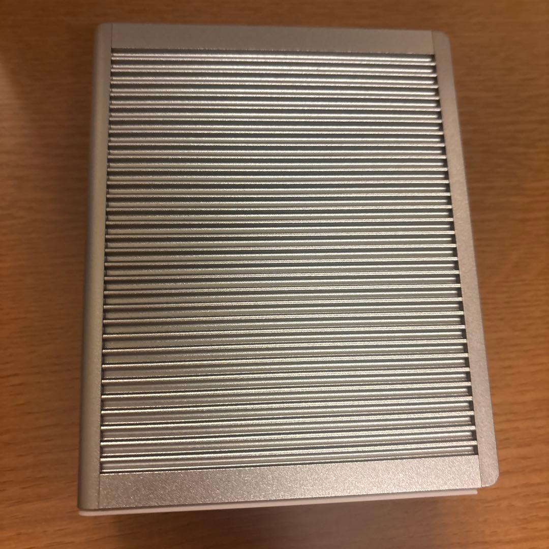 CalDigit TS4 Thunderbolt 4 ステーション