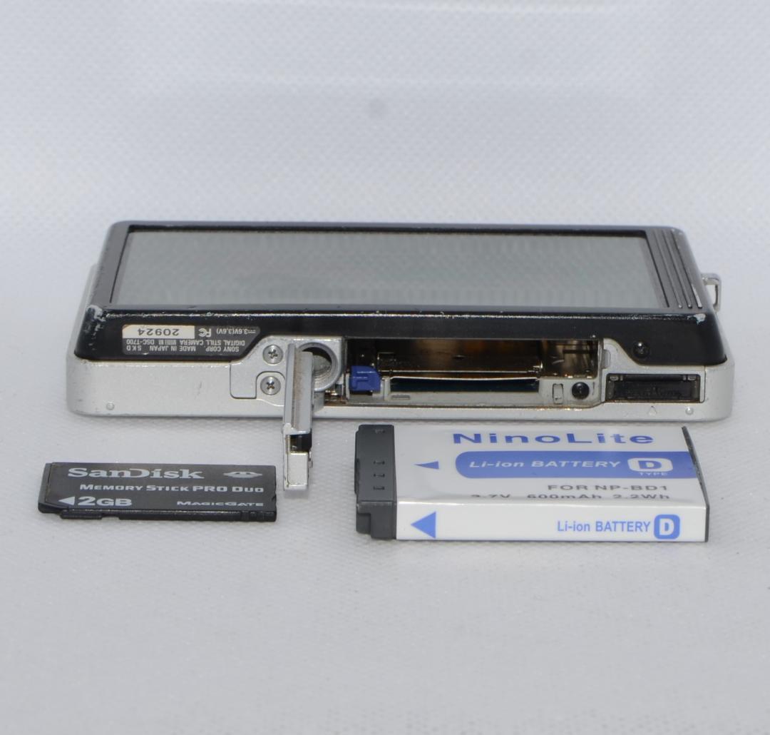 CASIO カシオ EXILIM EX-T700 シルバー (動作確認済)