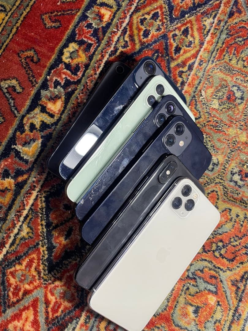 iPhone 8 台セット ジャンク品 部品取り用