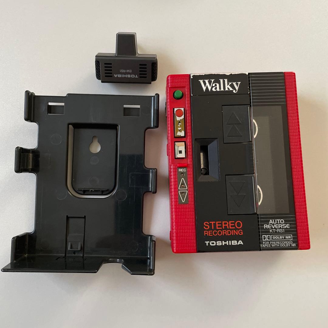TOSHIBA カセットWALKMAN Walky ラジオ付 昭和