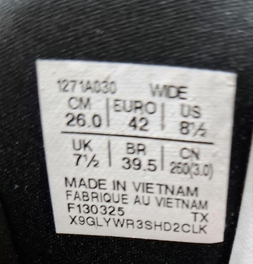 アシックス　CP304　安全靴　26