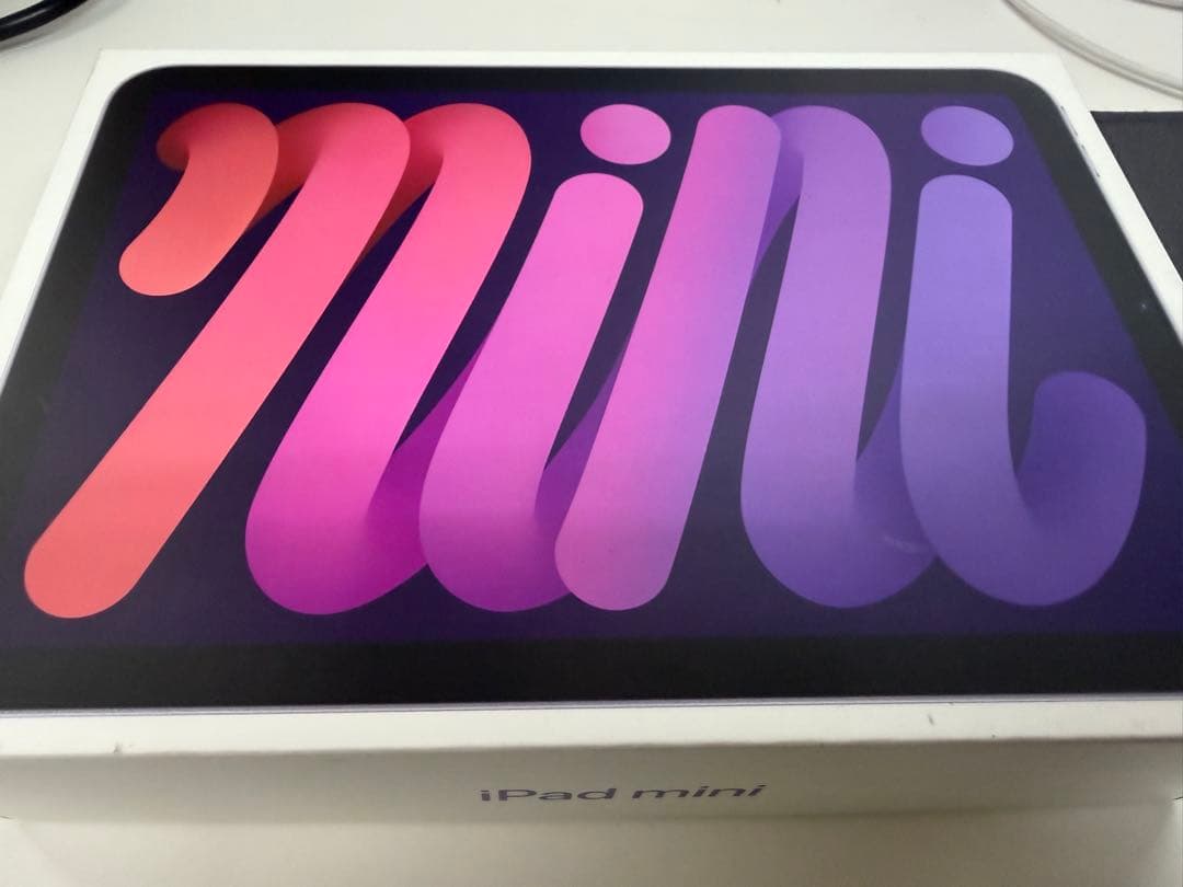 iPad mini 第6世代 セルラーモデル ケース付き パープル