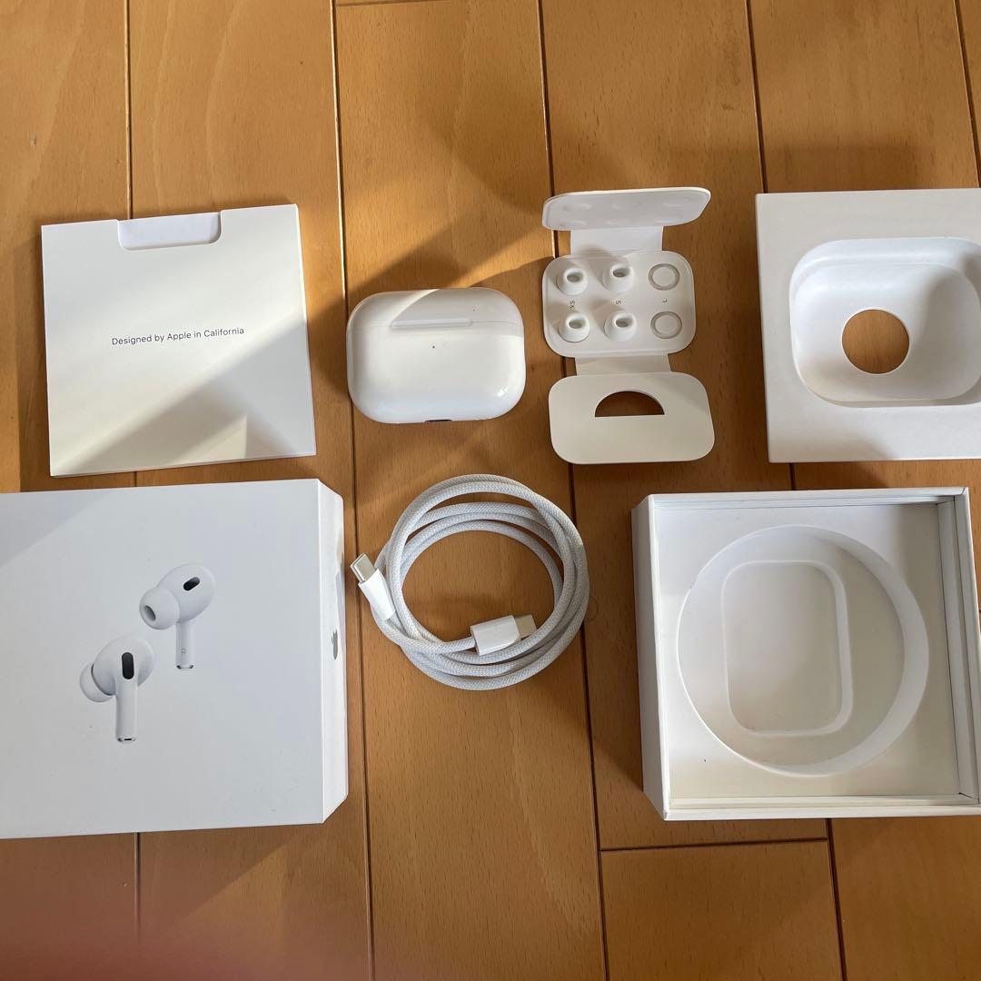AirPods Pro 本体 ホワイト　右耳のみ
