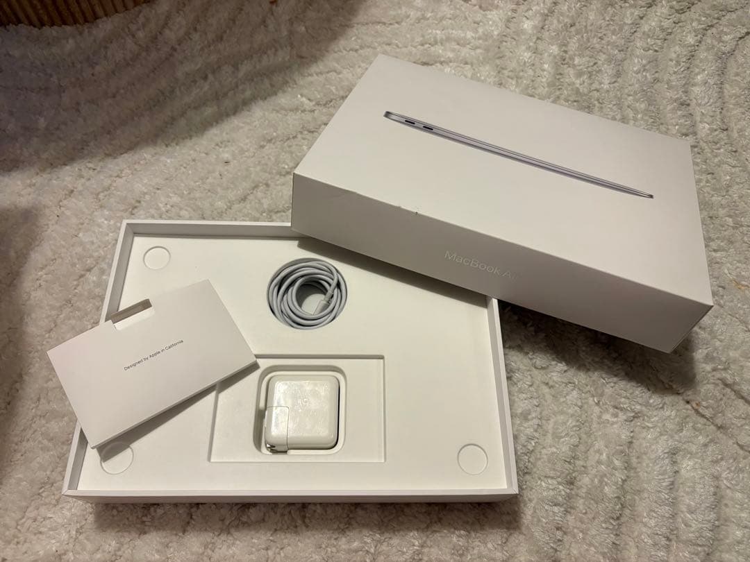 MacBook本体 Apple MacBook Air M1 16GB 1TB