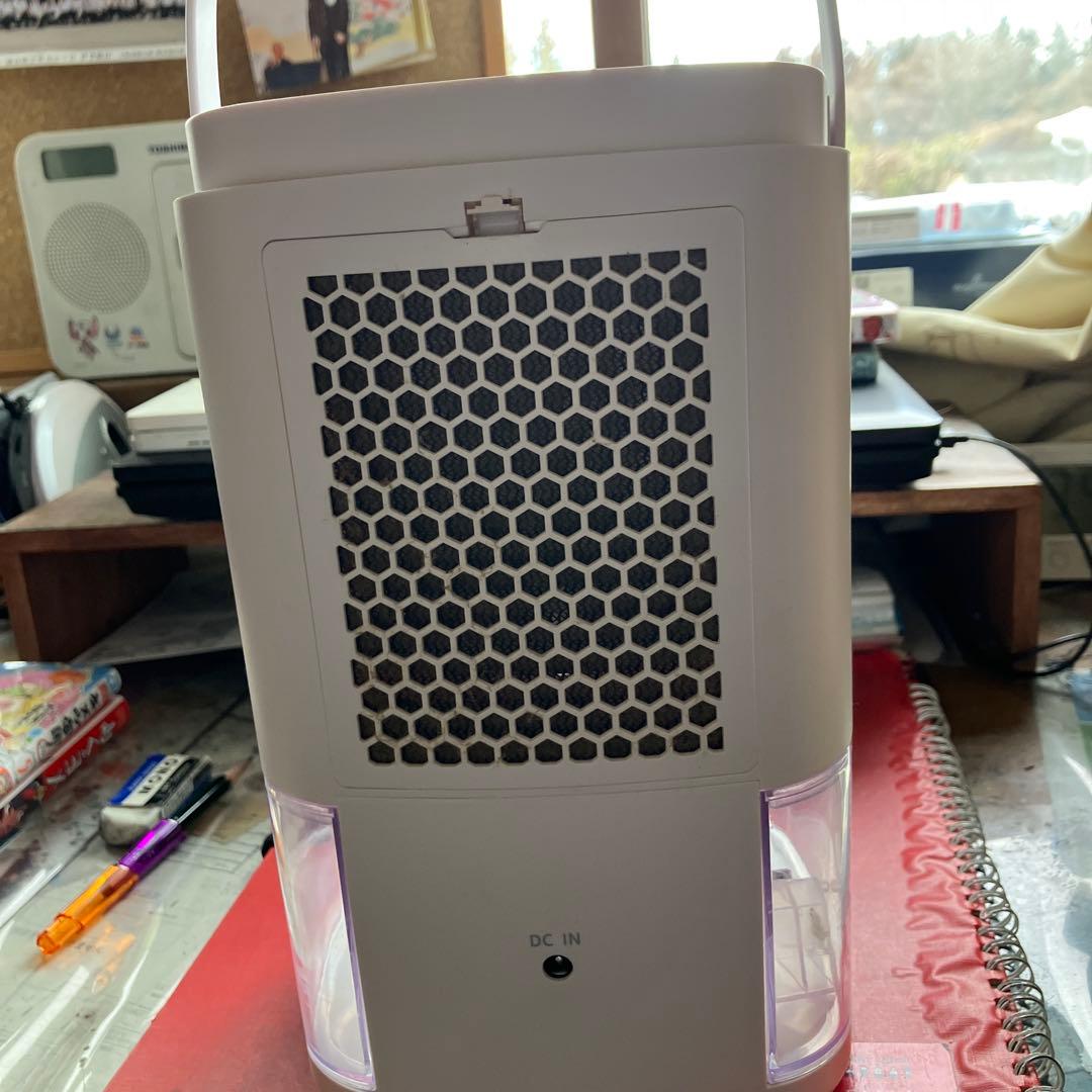 置き型加湿器 ホワイト 透明水タンク