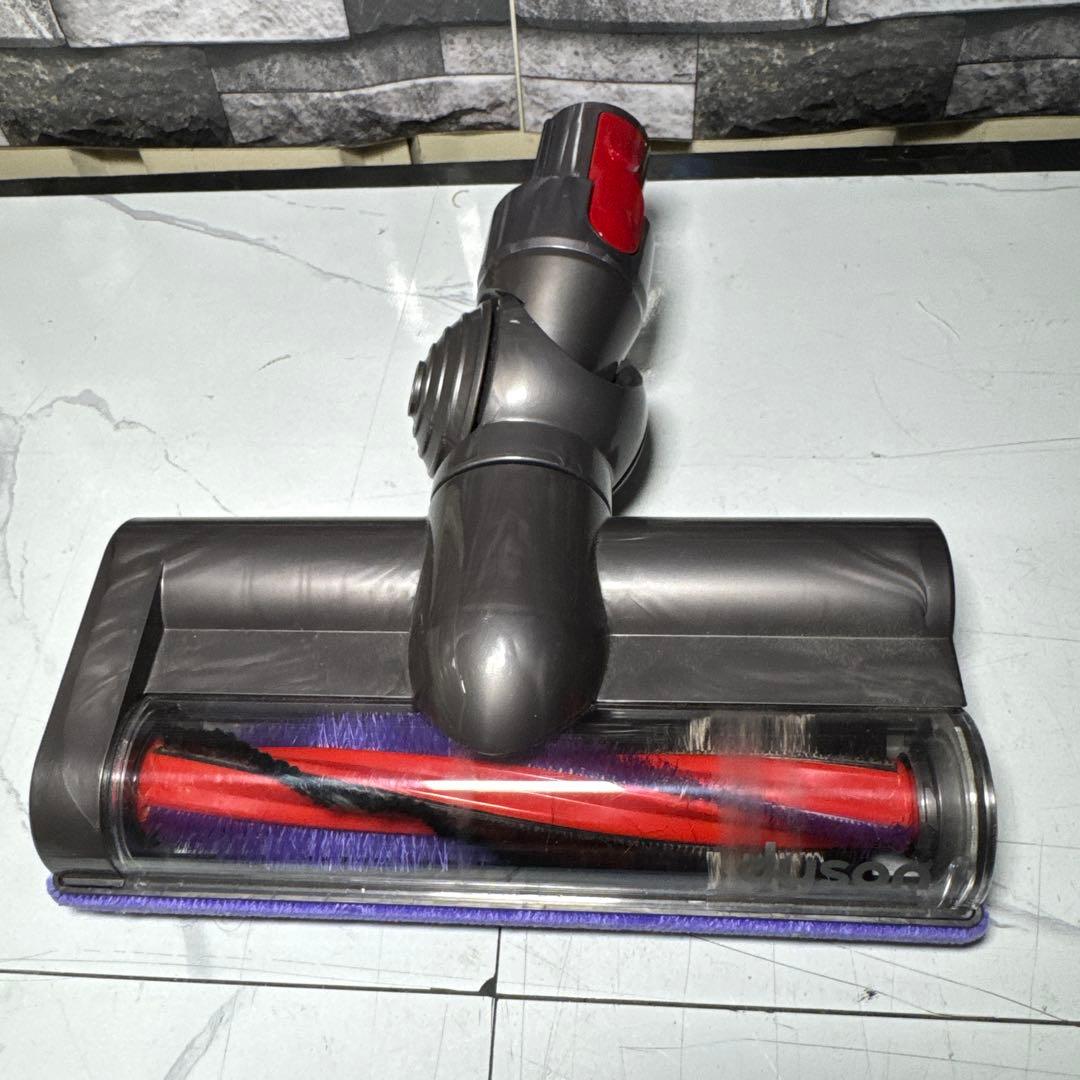 Dyson V7 Slim 動作確認済 簡易清掃済 付属品一式！ 【A-126】
