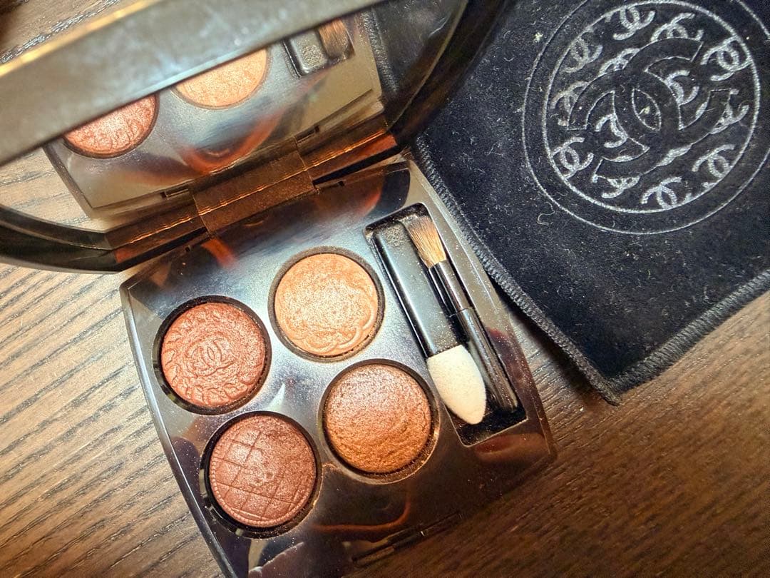 ［CHANEL】限定レ キャトル オンブル ブトン 219 ブトン クチュール