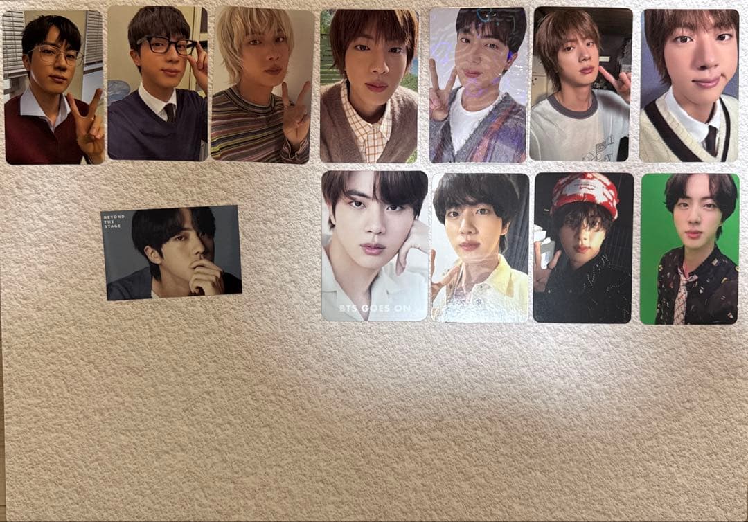 BTS JIN トレカ32枚＋シール1枚