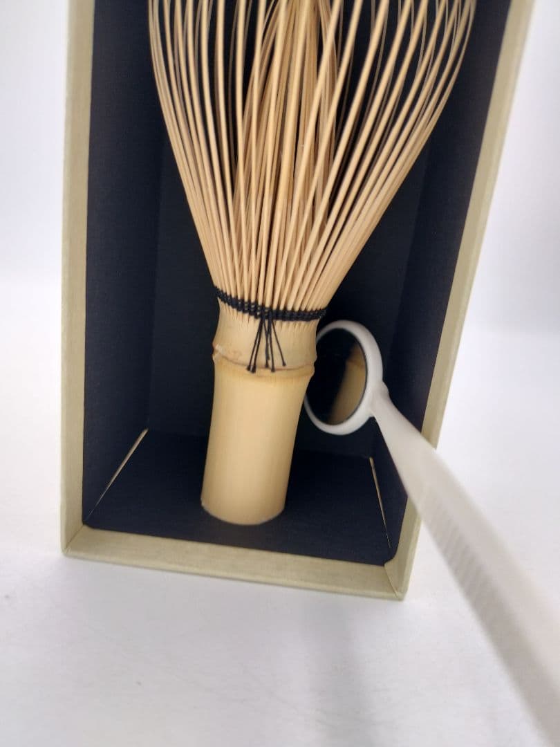 c938【新品・未使用】真数穂 茶筌 伝統工芸士 谷村弥三郎 紙箱 茶道具
