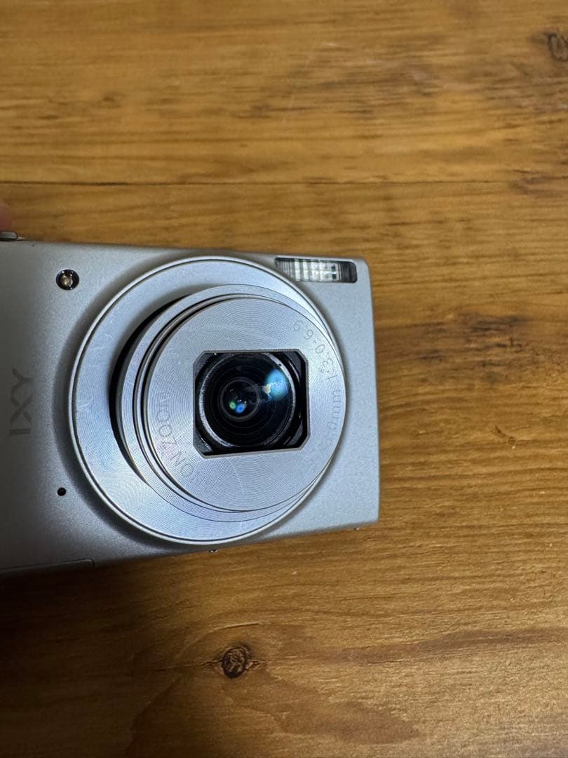 Canon IXY 210 コンパクトデジタルカメラ ジャンク品