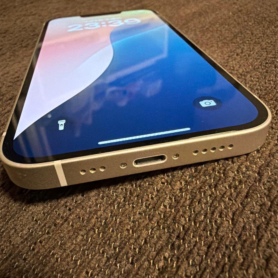 Apple iPhone 14 SIMフリー　ホワイト 本体　初期化済み