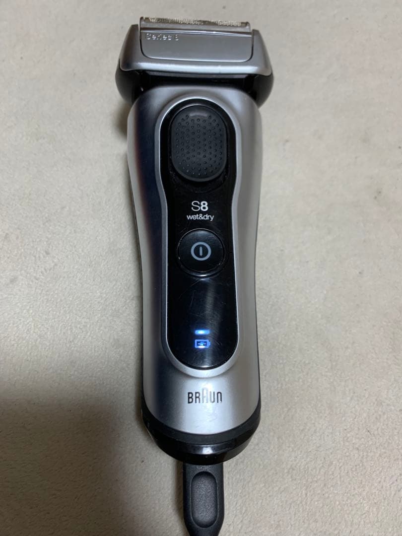 Braun Series 8 メンズ電気シェーバー　展示品　未使用品2021年製