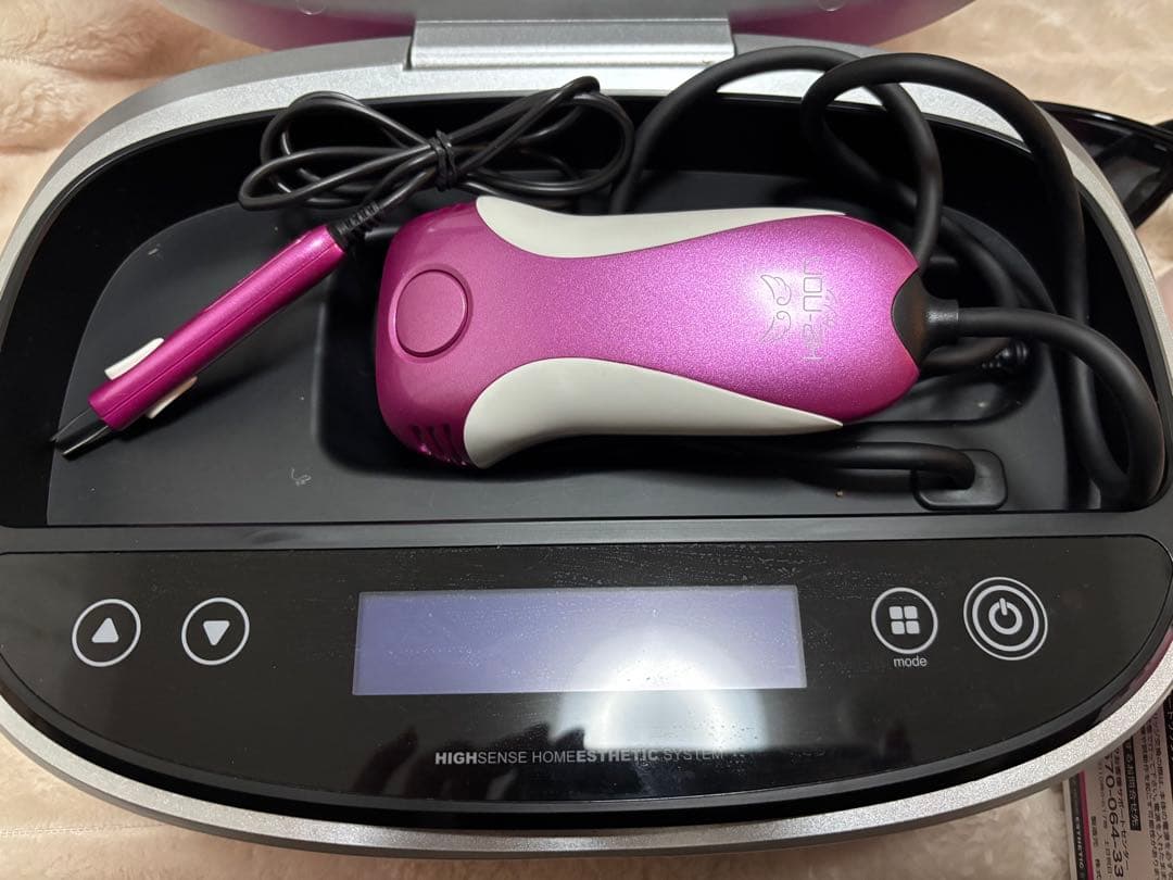 【土日限定価格】ケノン　ver8.0脱毛器 カートリッジ4個付き
