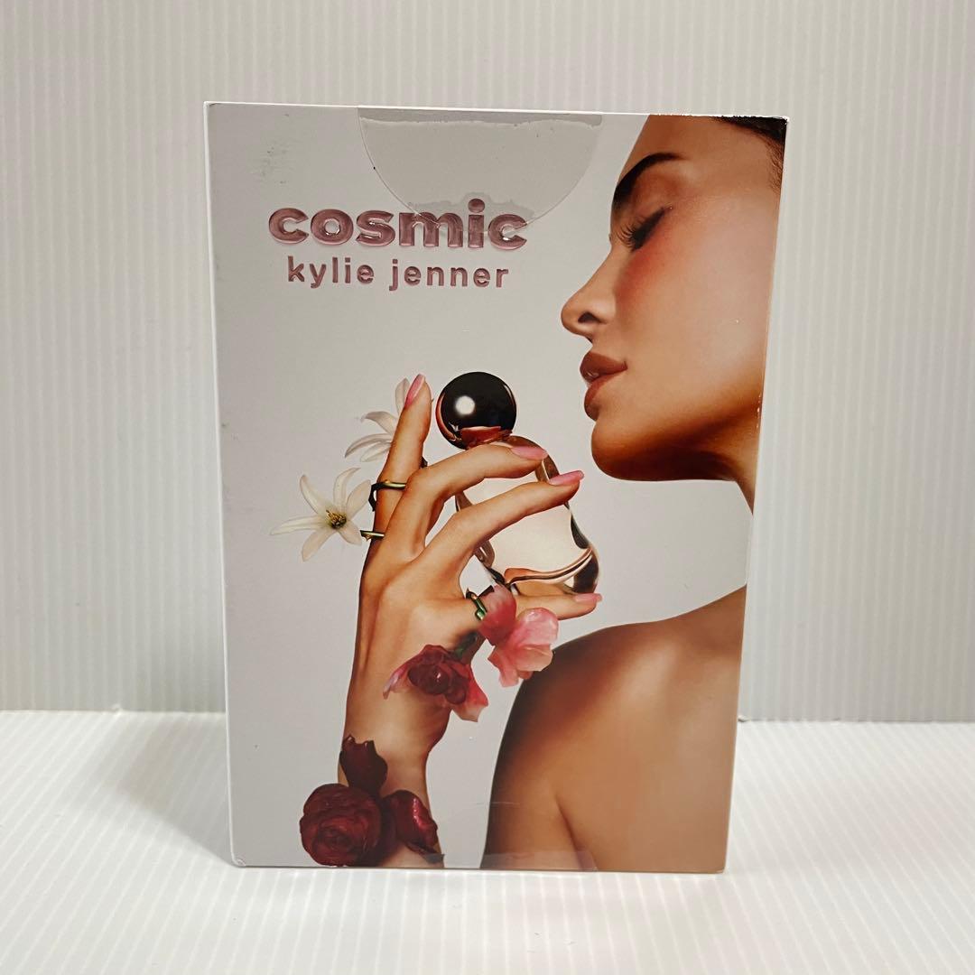 【新品未開封】カイリージェンナー　香水　cosmic & cosmic 2.0