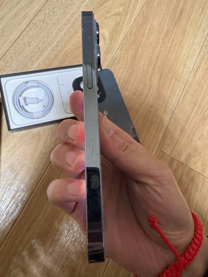 iPhone 13 pro 256GB バッテリー92%