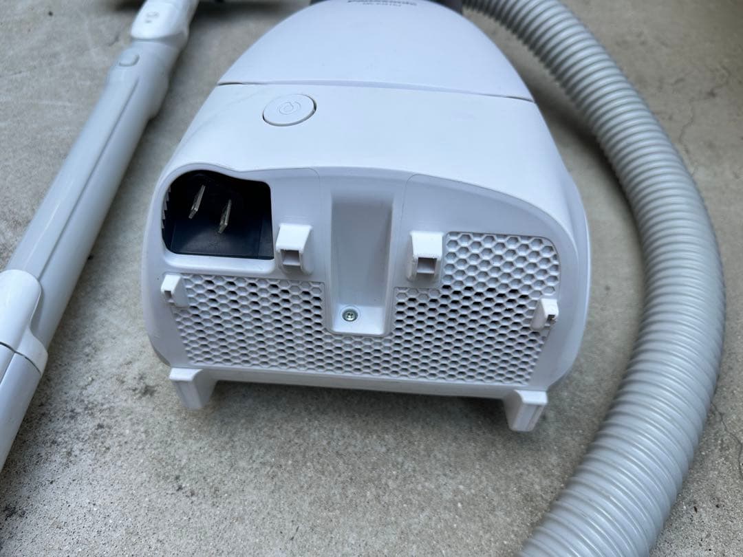2022年製　Panasonic MC-PJ21G-N 掃除機 本体