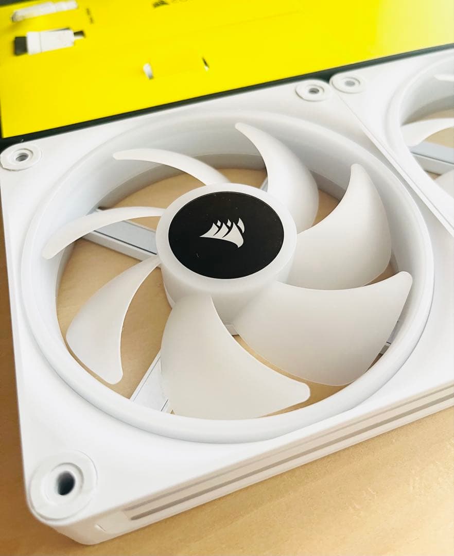 Corsair QX120 RGB ファン 3個セット ホワイト