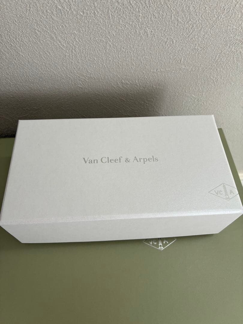 ヴァンクリーフ　ブレスレットケース