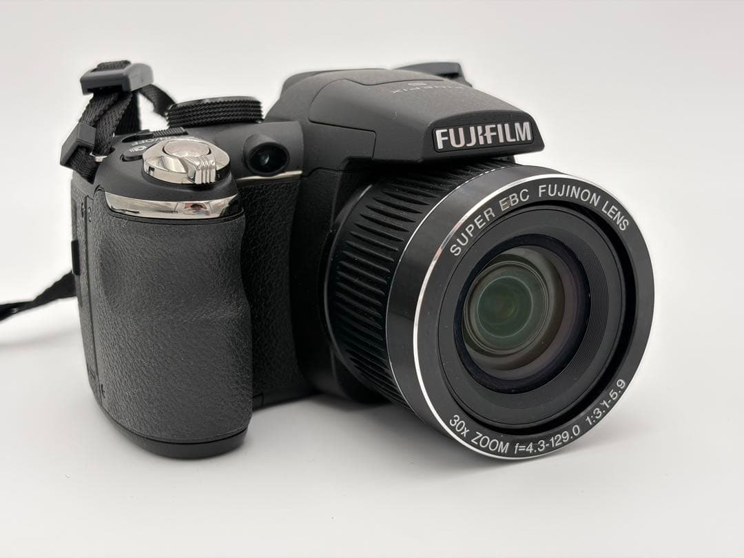 【美品】FUJIFILM FinePix S4000 デジタルカメラ