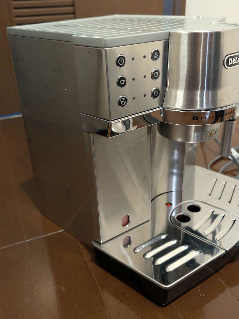 【良品】デロンギ エスプレッソ　カプチーノメーカー　EC860M