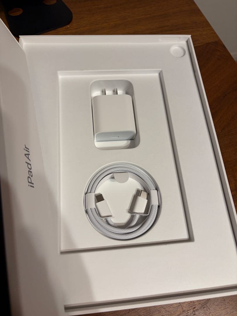 Apple iPad Air （M3） 11インチ　wi-fiモデル 128GB