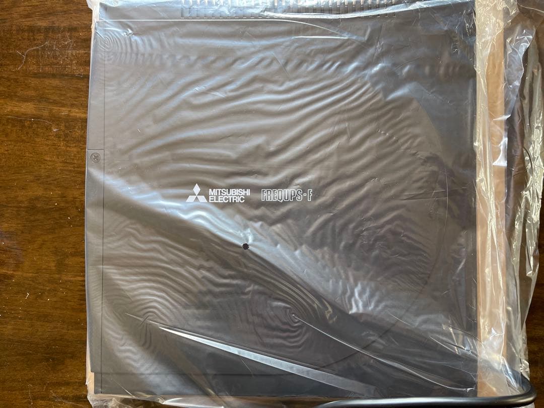 三菱無停電電源装置　UPSＦＷ－Ｆ１０H-0.５