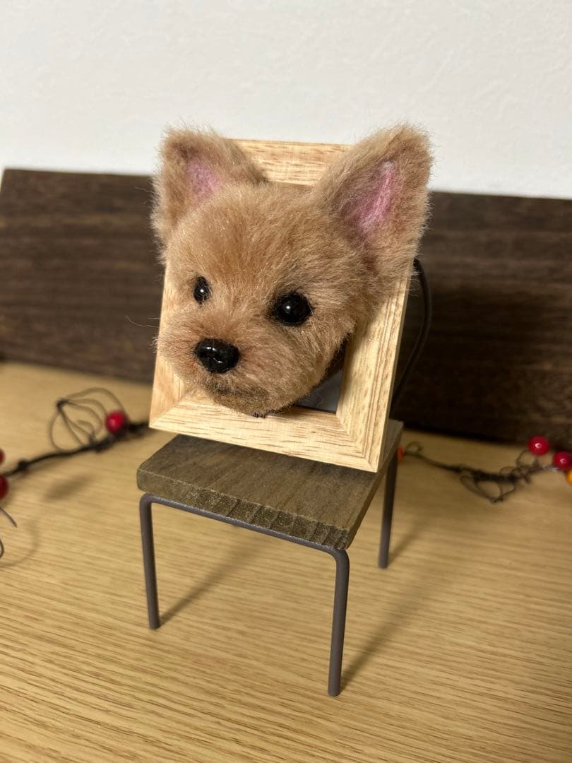 羊毛フェルト ヨーキー　フレーム付