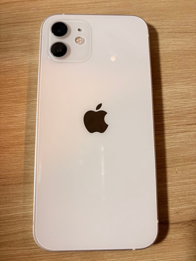 Apple iPhone 12ホワイト 本体　64GB SIMロックなし