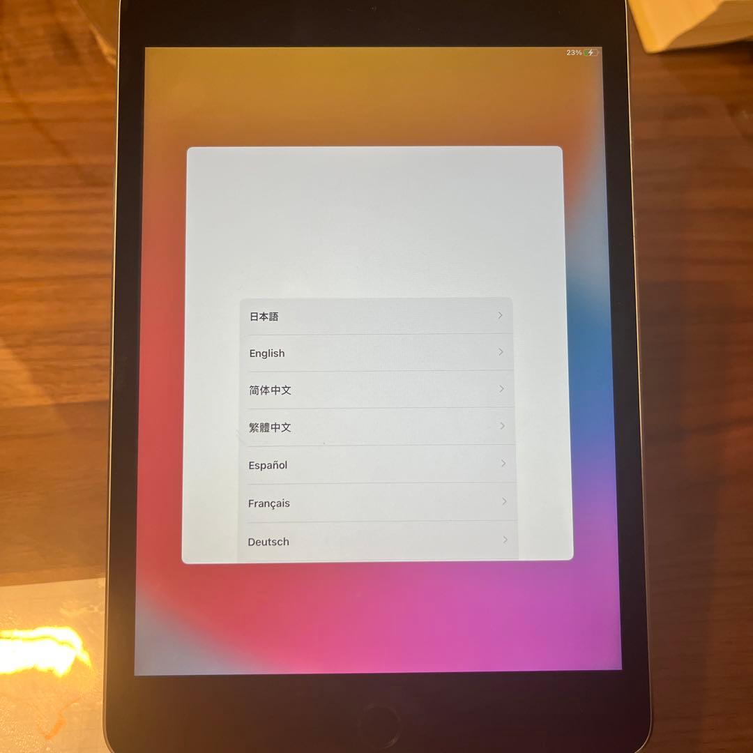 【少々難あり】iPad mini4 64GB Wi-Fiモデル