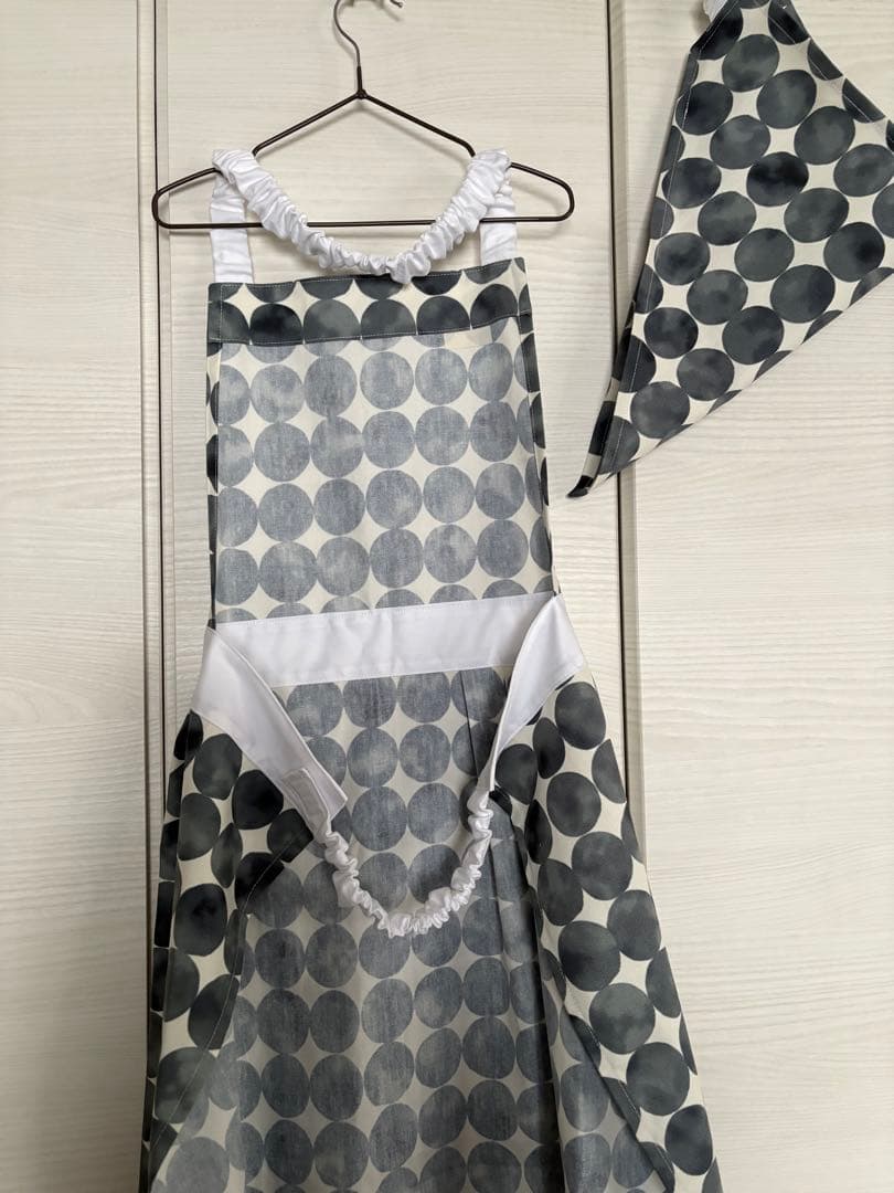みかんちゃんママ様リクエスト　キッズエプロン　三角巾　160 サイズ　2組