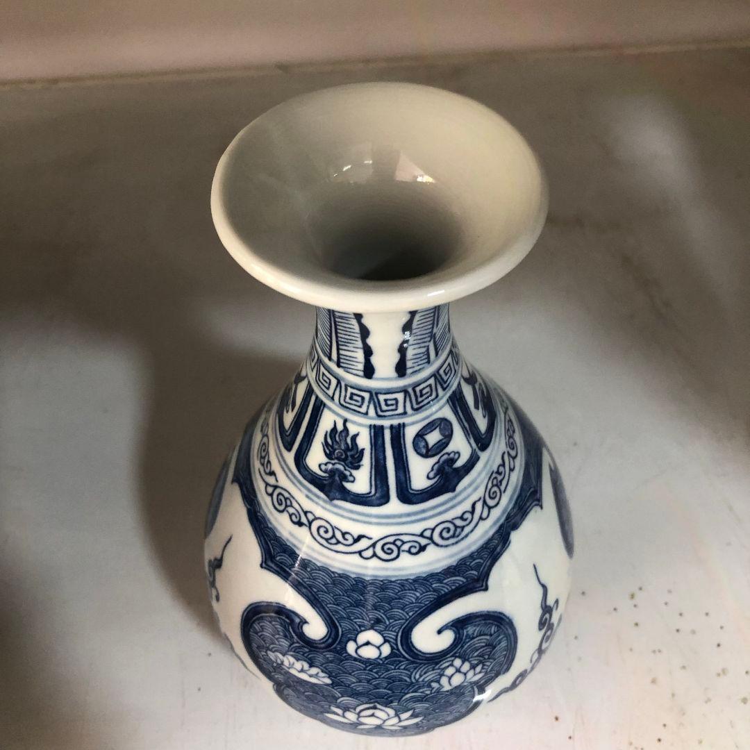 青花蓮模様玉壺春瓶 景徳鎮 陶磁器 装飾品 現代工芸品 美術品 置物
