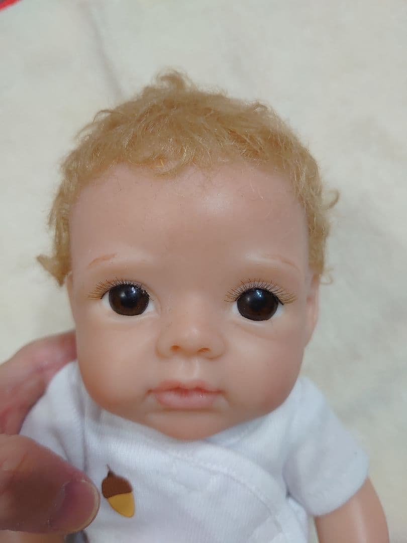 最終価格　フルシリコンベビー お目々ぱちりちゃん リボーンドール