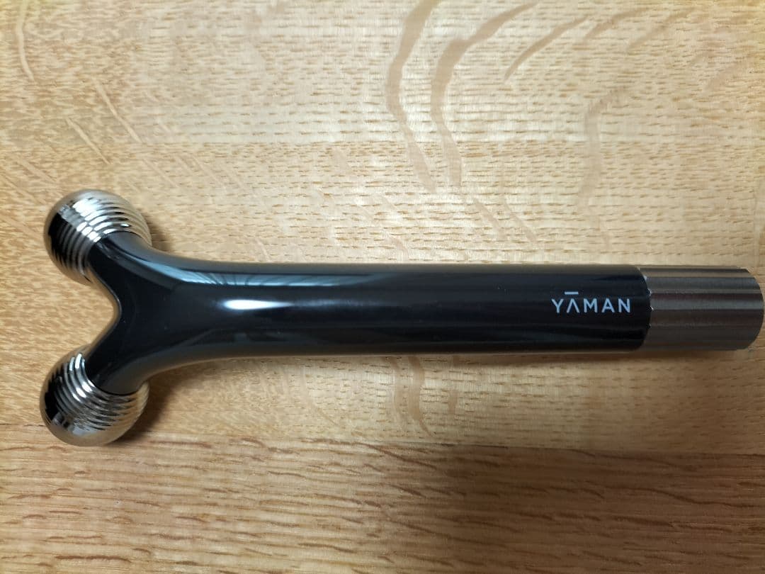 YAMAN WAVY mini for Salon 美顔ローラー