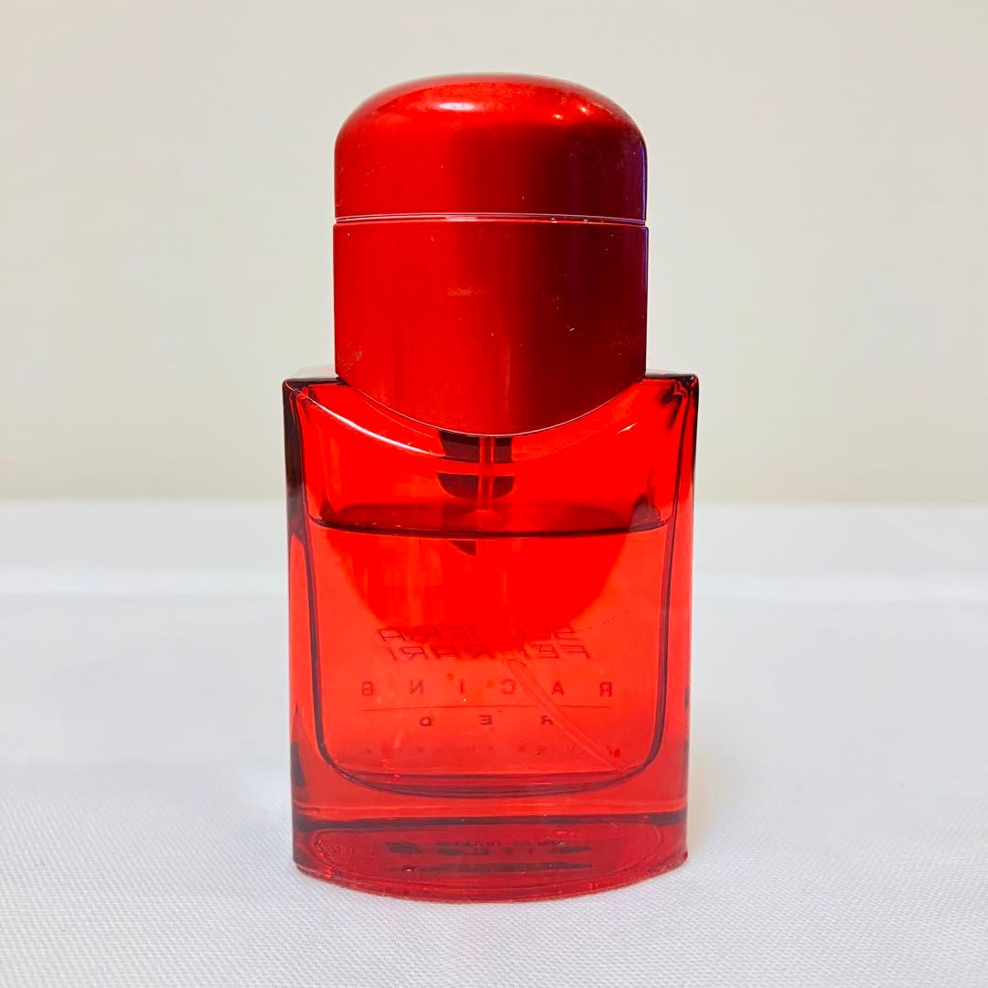 Ferrari フェラーリ　レーシングレッド　オードトワレ　香水　40ml