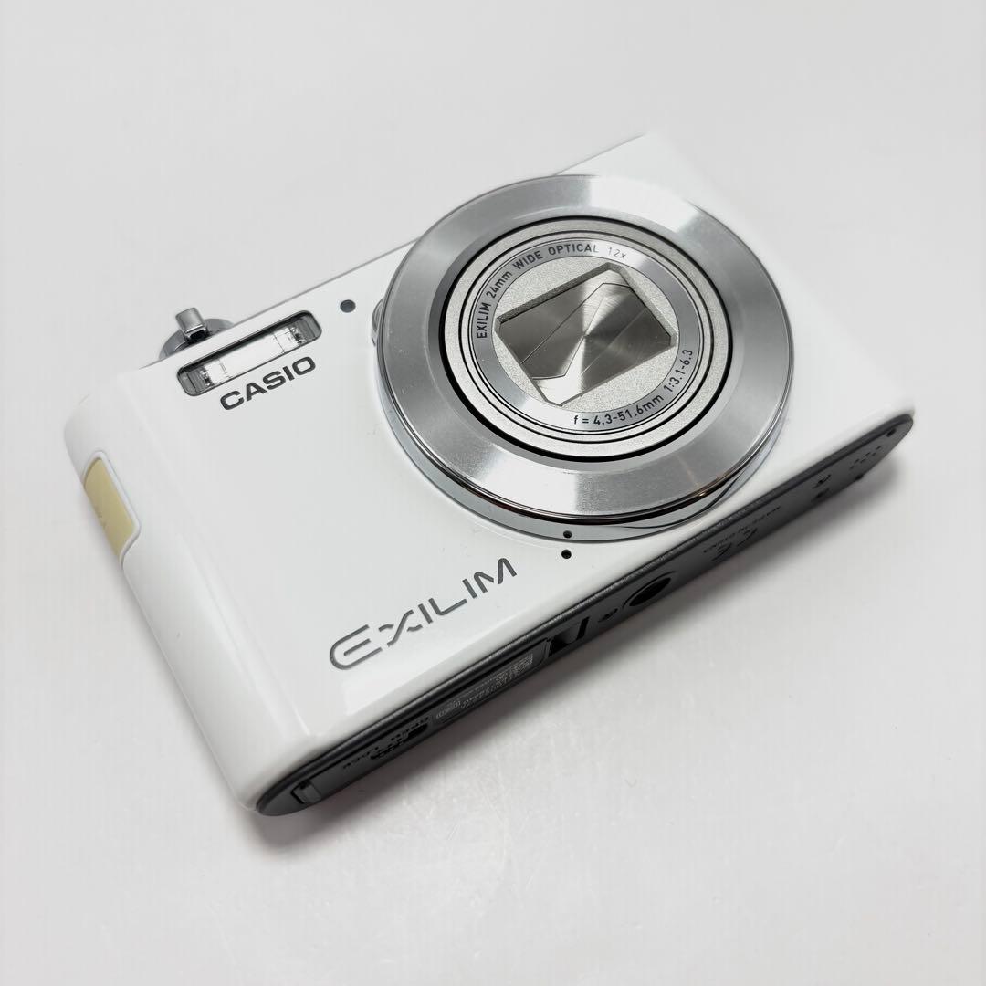 【極美品】CASIO EXILIM EX-ZS240 ホワイト デジタルカメラ