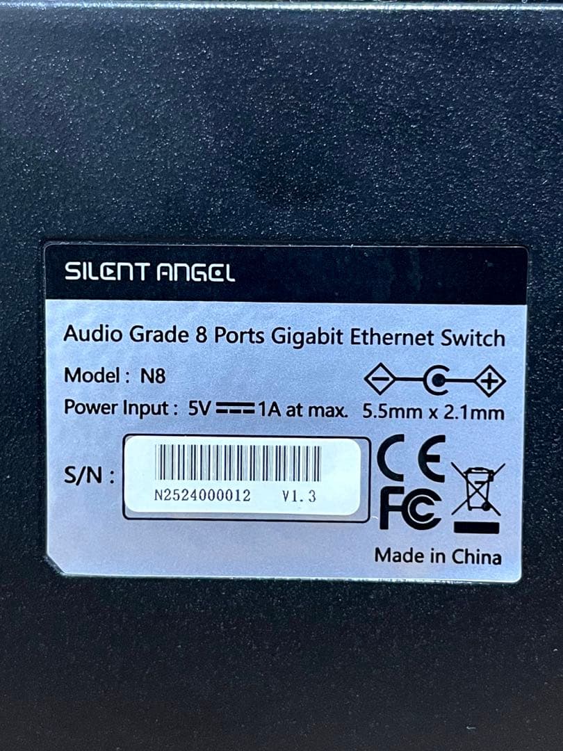 美品 SILENT ANGEL N8 スイッチングハブ