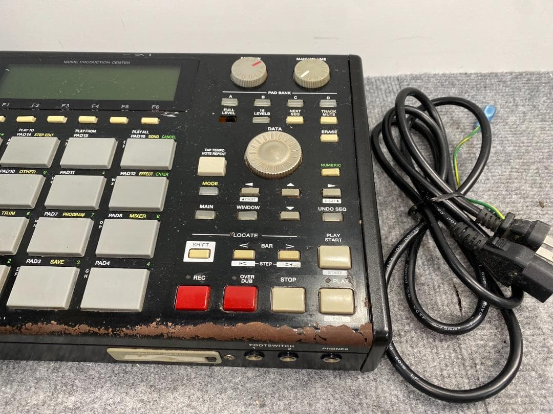 AKAI MPC1000 BK サンプラー
