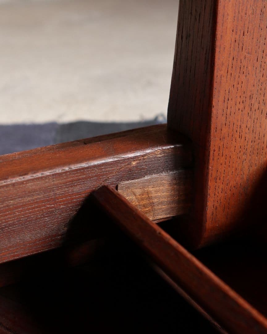 欅(ケヤキ)と栓(セン)の小判型ちゃぶ台　古道具 古家具 ちゃぶ台 ローテーブル