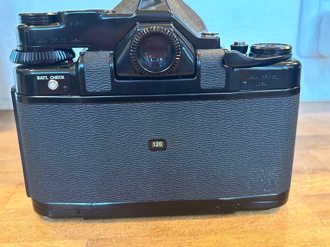 PENTAX 67 本体・ ウッドグリップ・レンズ３本　セット