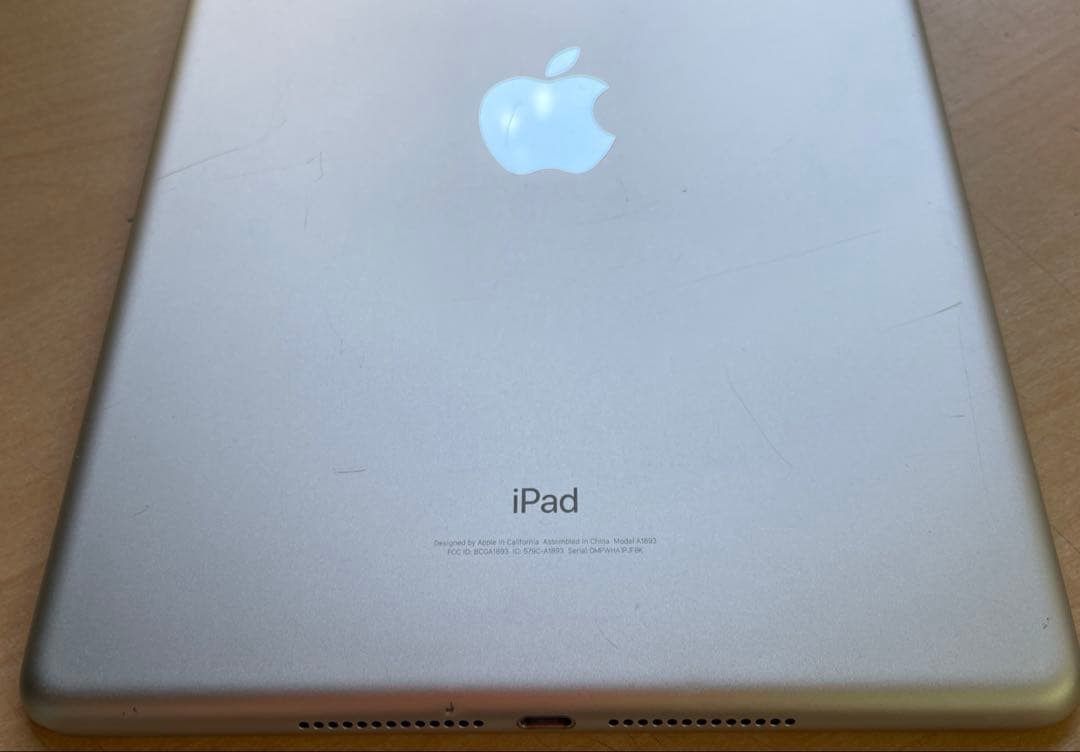 iPad 第6世代　A1893　Wi-Fiモデル　シルバー　32GB #A